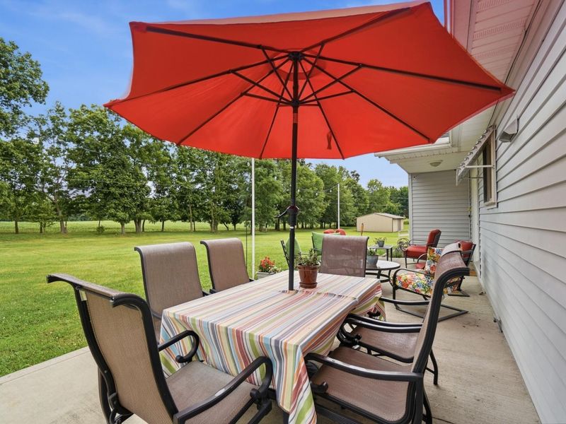 11658 Walnut Hill Drive NW, Baltimore, OH 43105 Photo 54