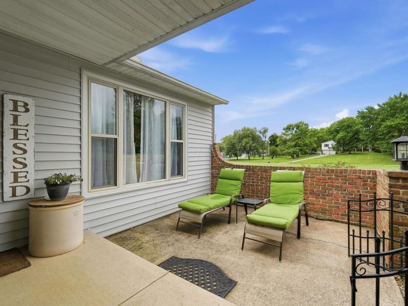 11658 Walnut Hill Drive NW, Baltimore, OH 43105 Photo 9
