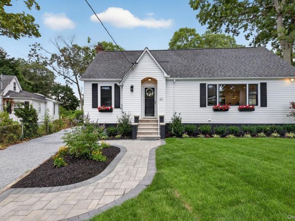 32 Horton Drive , Huntington, NY 11746