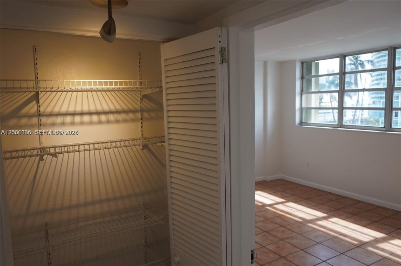 800 West Ave, Unit 808, Miami Beach, FL 33139 Photo