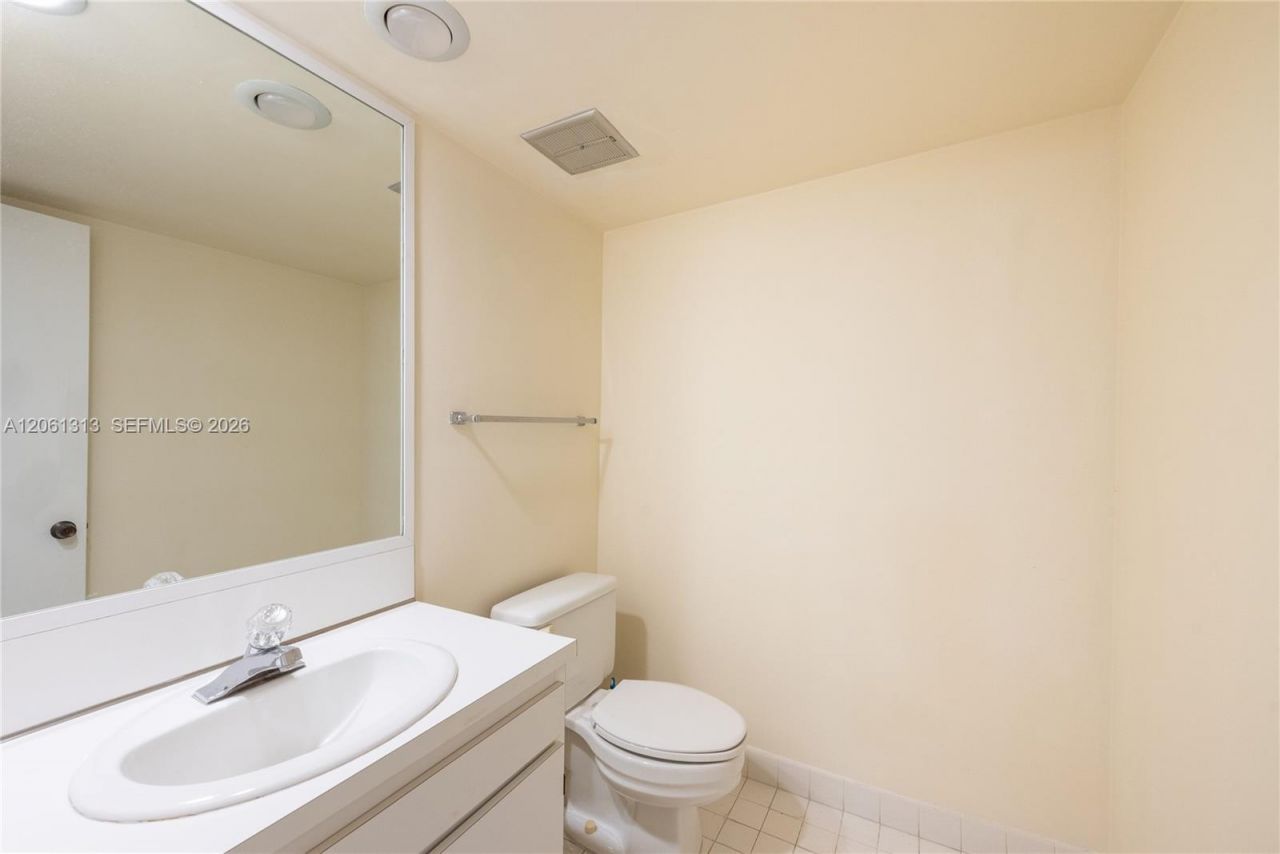 600 Biltmore Way , Unit 1014, Coral Gables, FL 33134 Photo