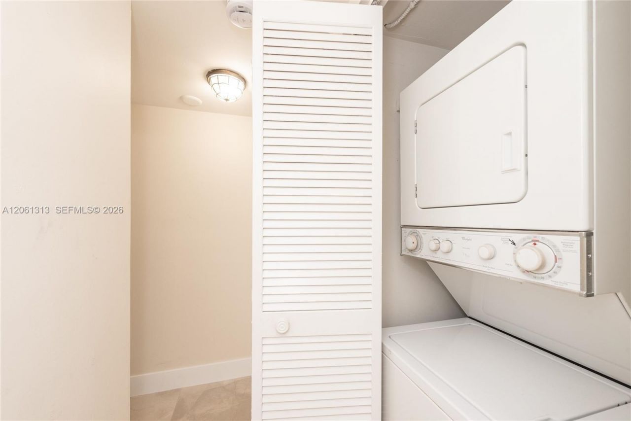 600 Biltmore Way , Unit 1014, Coral Gables, FL 33134 Photo