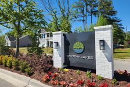 200 Darby Meadow Lane photo 4