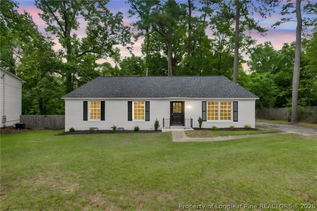 744 Buena Vista Drive, Fayetteville, NC 28311 Main Photo