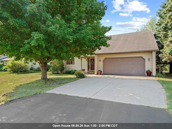 2875 WESTMOOR ROAD, Oshkosh, WI 54904