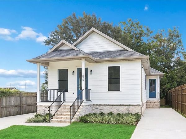 1021-1023 CENTER Street , Arabi, LA 70032