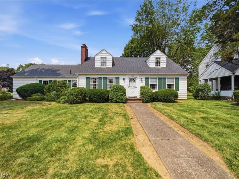 347 33rd Street NW, Canton, OH 44709 Photo 1
