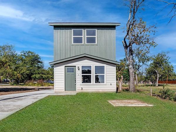 406 Grand Avenue, Fort Worth, TX 76164