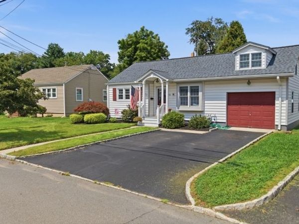 26 Baldwin Ave, South Bound Brook, NJ 08880