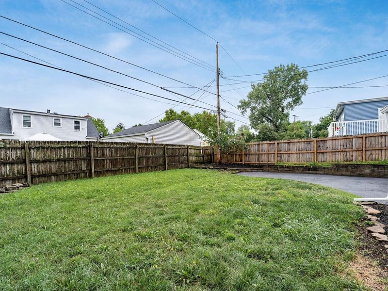 884 S Chesterfield Road, Columbus, OH 43209 Photo 38