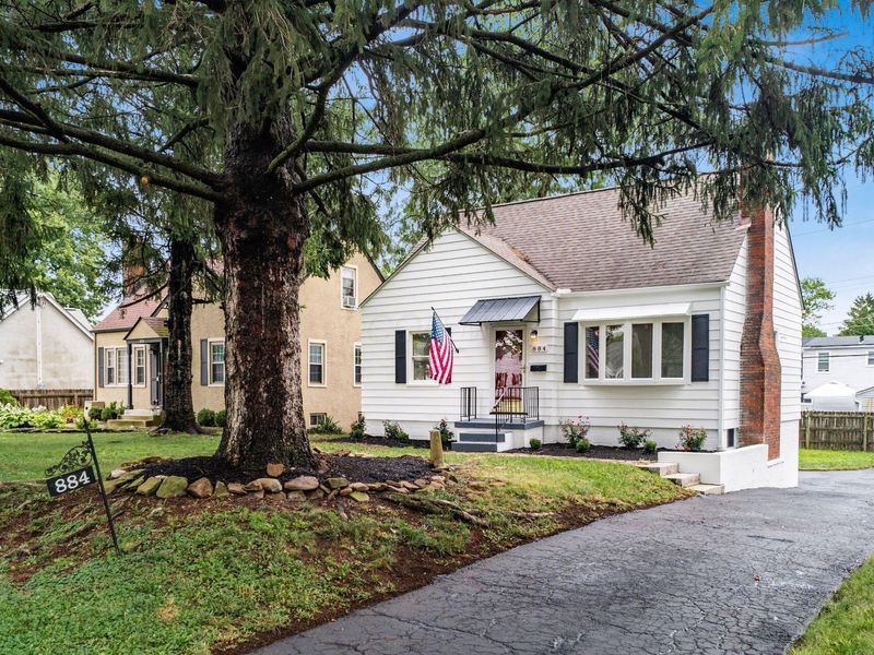 884 S Chesterfield Road, Columbus, OH 43209 Photo 4