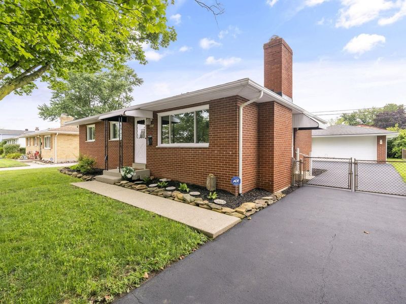 4488 Hartwell Road , Columbus, OH 43224 Photo 2