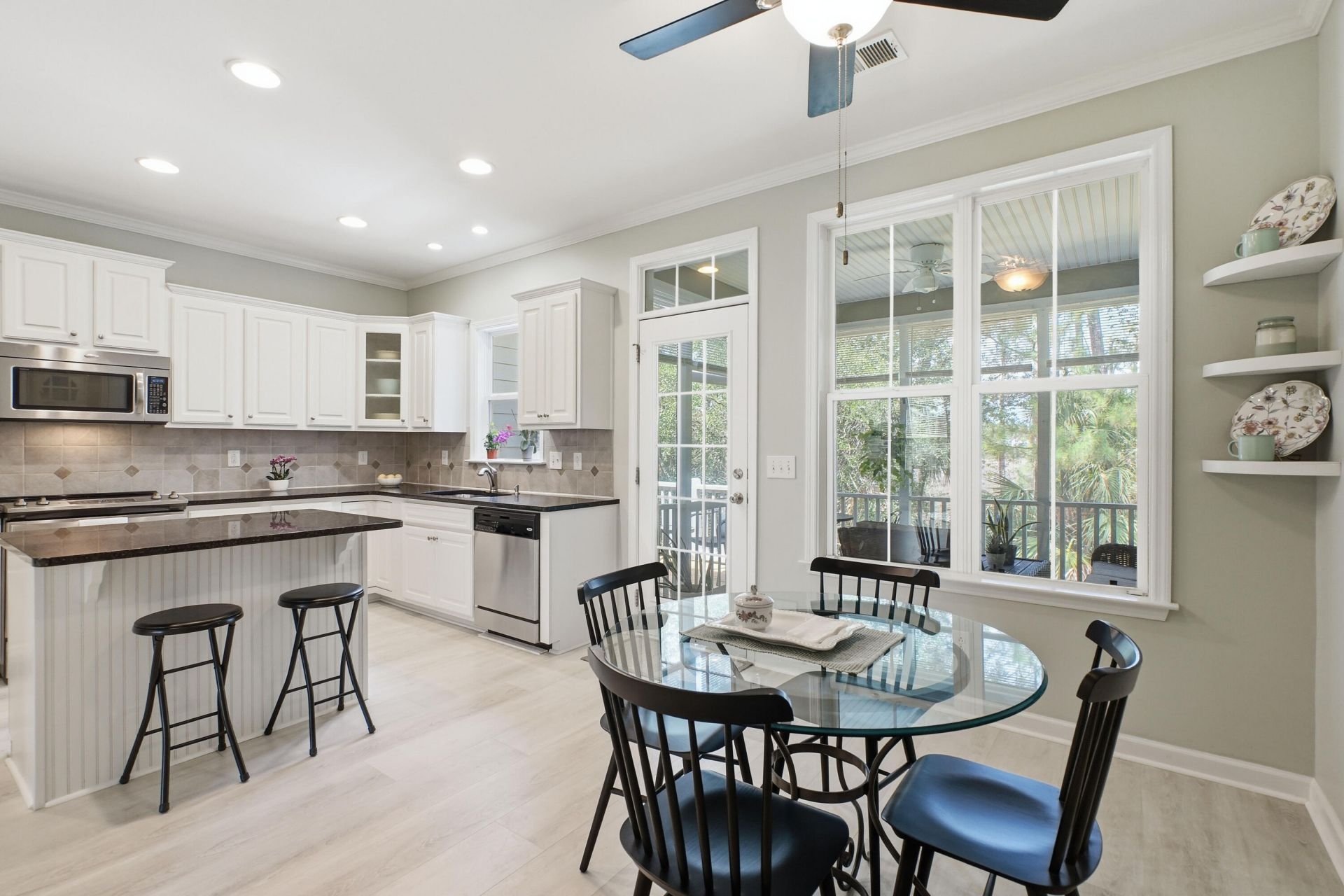 216 Fair Sailing Road Photo 12
