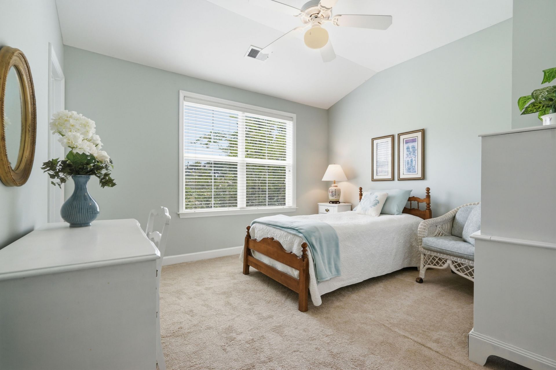 216 Fair Sailing Road Photo 32