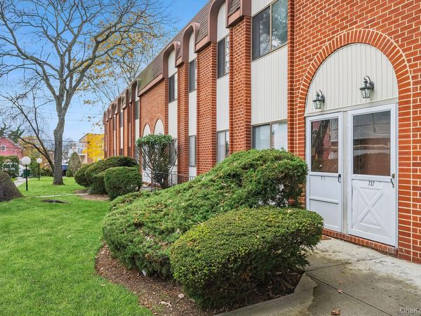 643 Chestnut Street , Unit 1st Fl, Cedarhurst, NY 11516