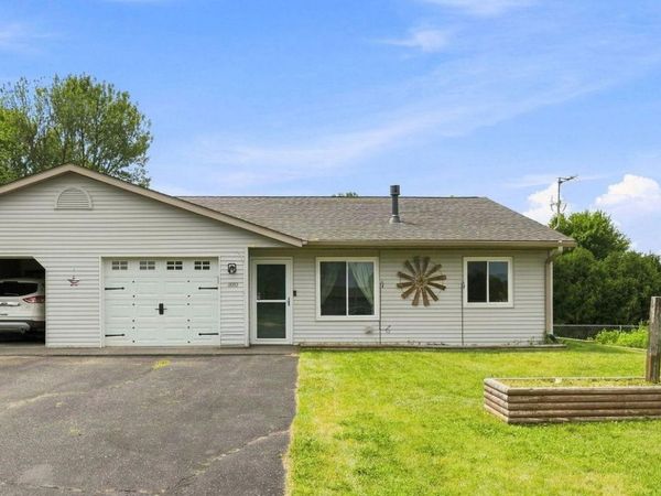 1880 Windmill Drive, Baldwin, WI 54002
