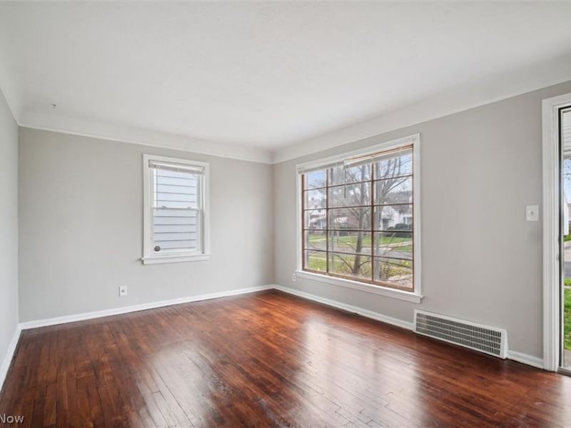 14416 Krems Avenue, Maple Heights, OH 44137 Photo 10