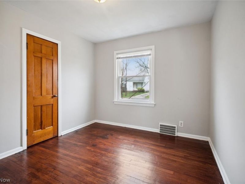 14416 Krems Avenue, Maple Heights, OH 44137 Photo 13