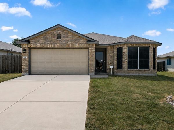 306 Creston ST , Hutto, TX 78634