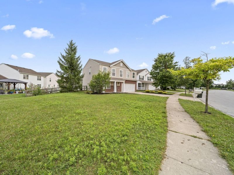 3949 Winding Path Drive, Canal Winchester, OH 43110 Photo 7