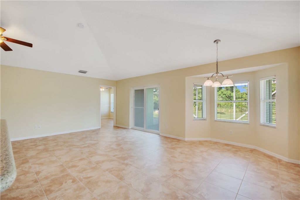 739 S Easy Street, Sebastian, FL 32958 Photo