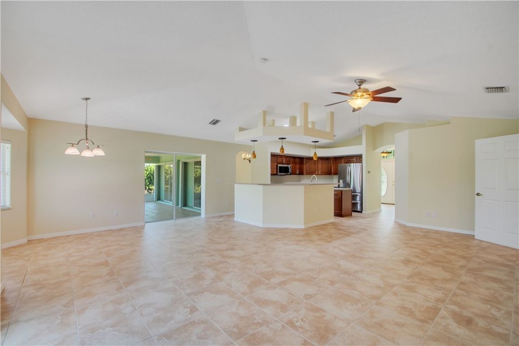 739 S Easy Street, Sebastian, FL 32958 Photo