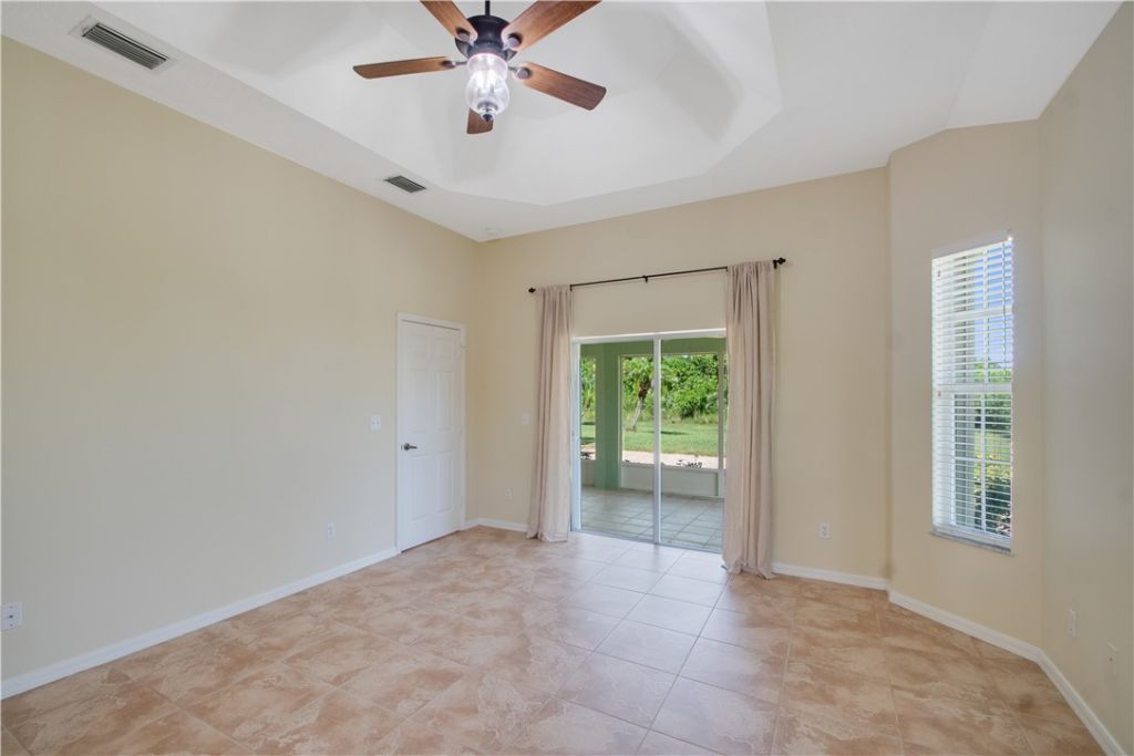 739 S Easy Street, Sebastian, FL 32958 Photo