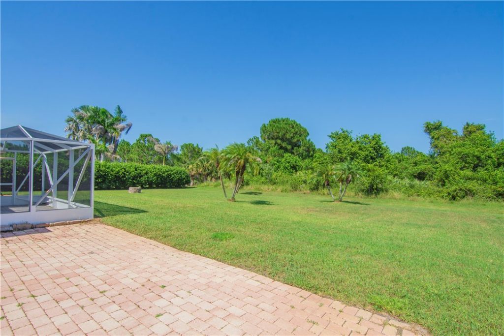 739 S Easy Street, Sebastian, FL 32958 Photo