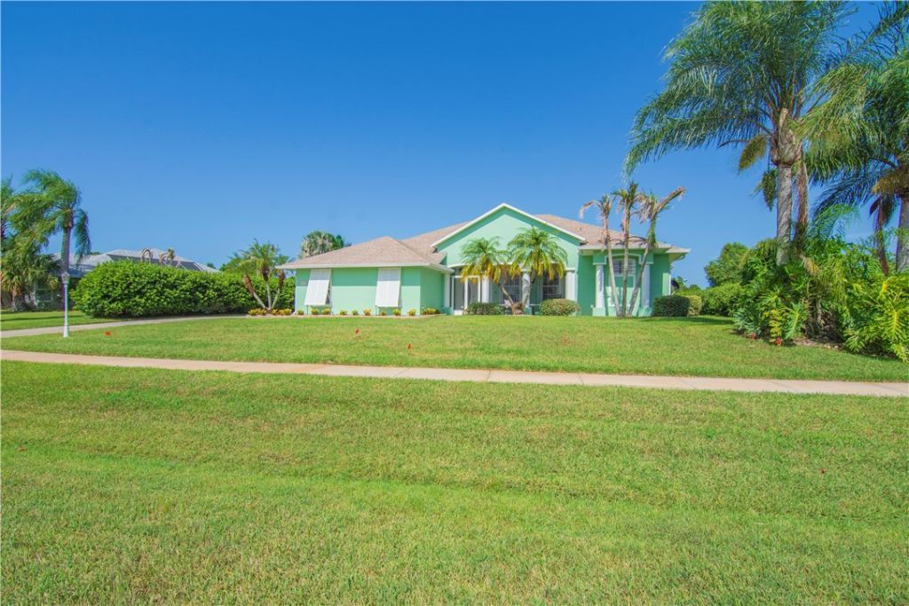 739 S Easy Street, Sebastian, FL 32958 Photo