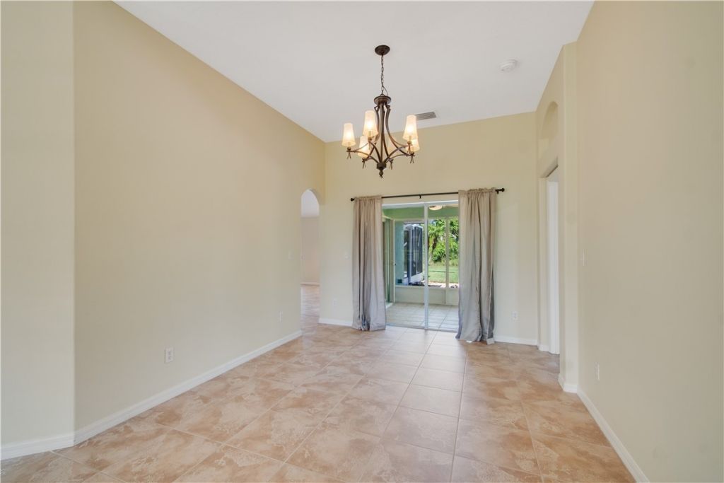 739 S Easy Street, Sebastian, FL 32958 Photo