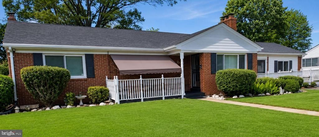 5707 CENTER DRIVE, TEMPLE HILLS, MD 20748