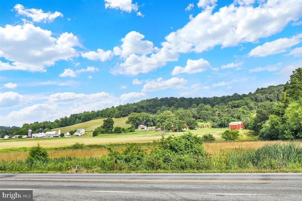 33 NEW HOPE BOULEVARD , OLEY, PA 19547