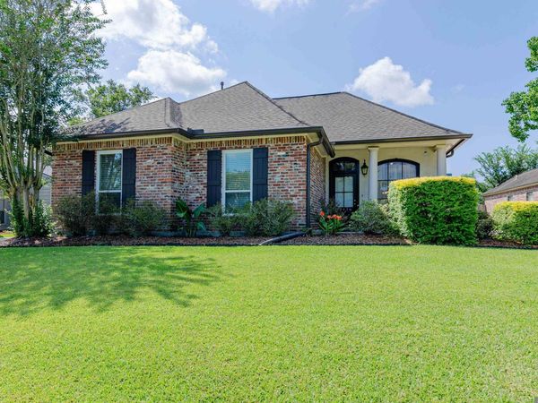 10416 Springpark Ave, Saint George, LA 70810