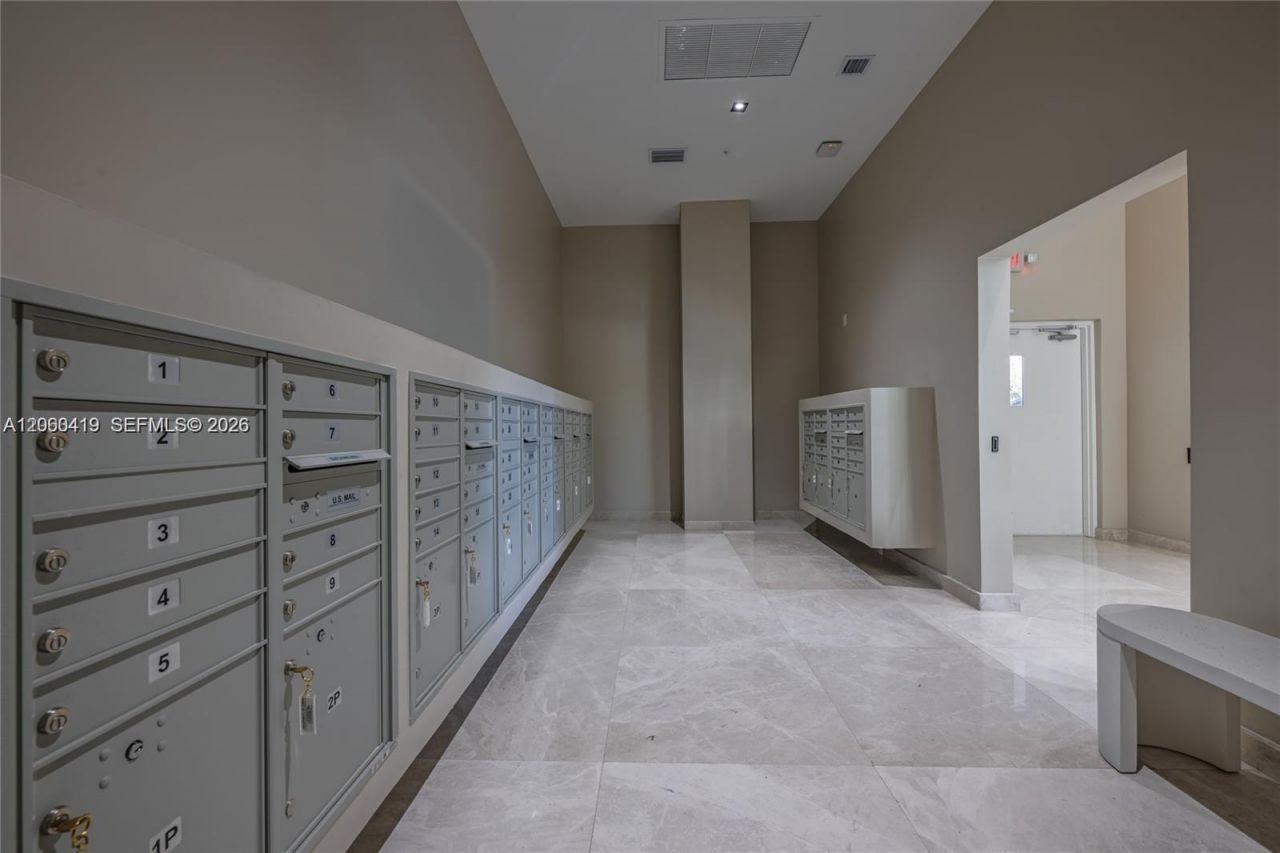 840 NE 130th Street , Unit 603, North Miami, FL 33161 Photo