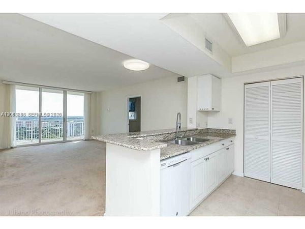 19501 W Country Club Dr , Unit 2205, Aventura, FL 33180