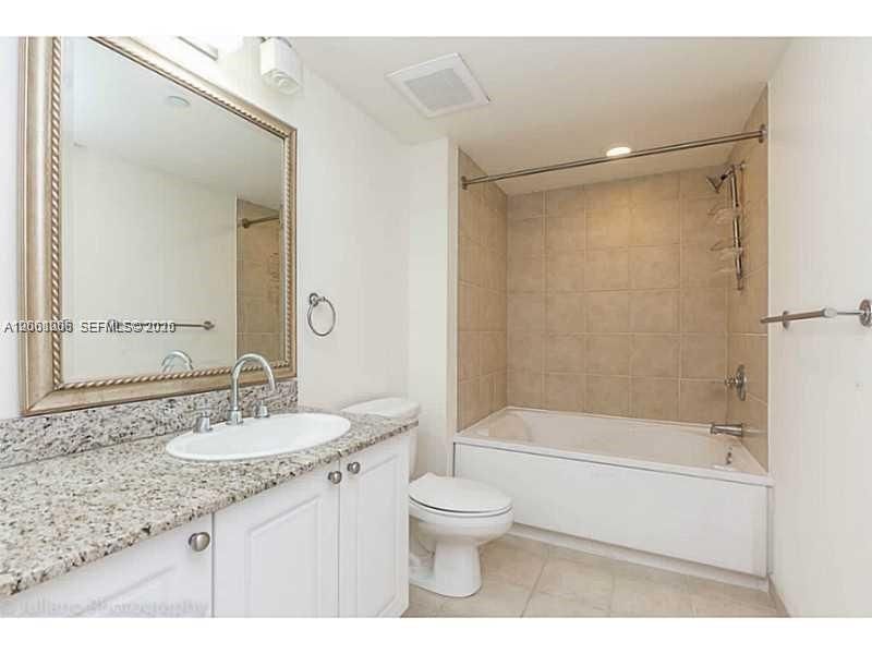 19501 W Country Club Dr, Unit 2205, Aventura, FL 33180 Photo