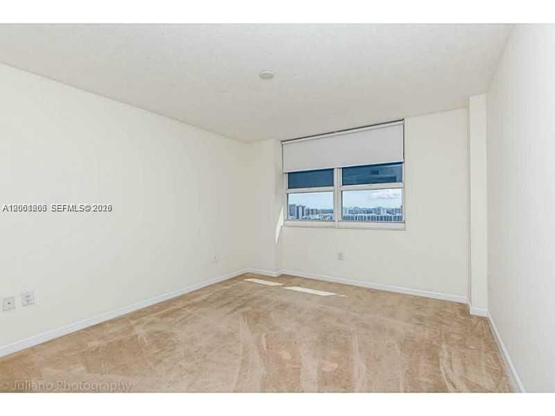 19501 W Country Club Dr, Unit 2205, Aventura, FL 33180 Photo