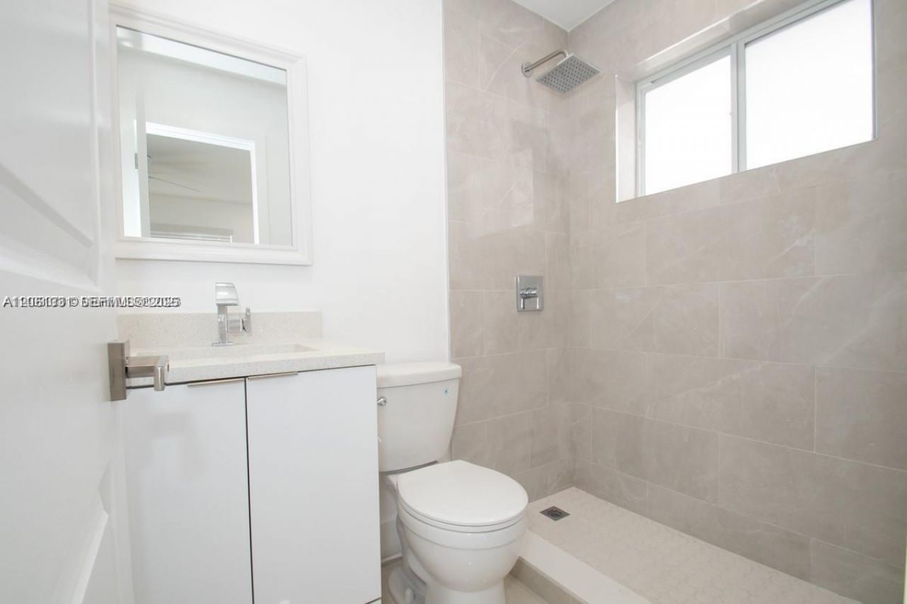 233-b NW 53rd Ave , Unit 1, Miami, FL 33126 Photo