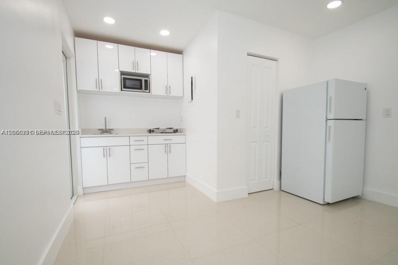 233-b NW 53rd Ave , Unit 1, Miami, FL 33126 Photo