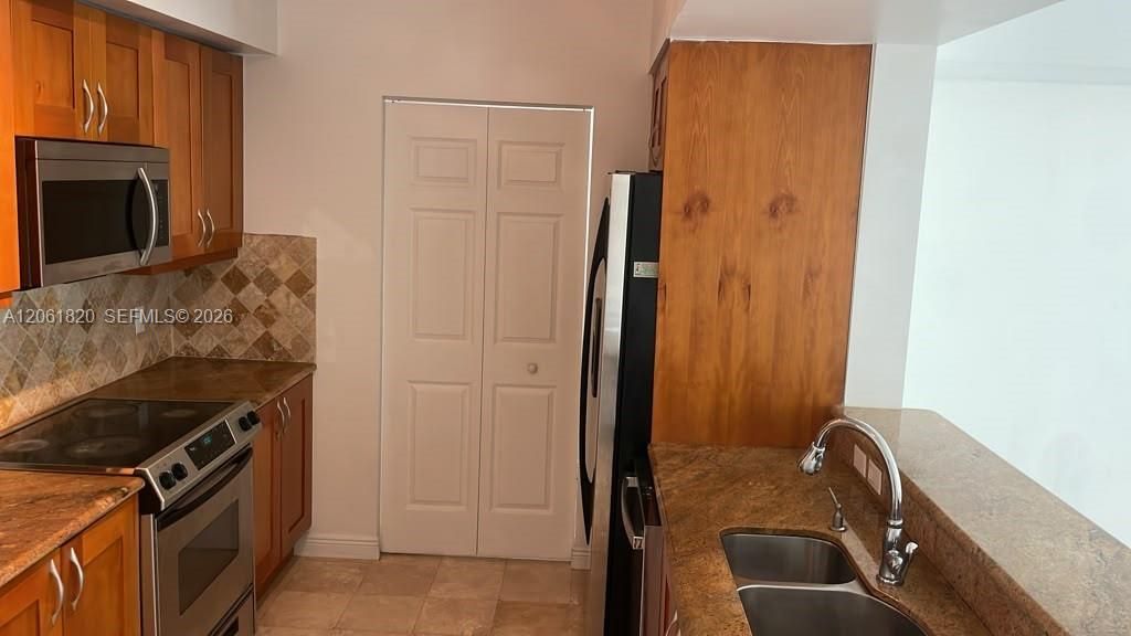 1755 E Hallandale Beach Blvd, Unit 1605E, Hallandale Beach, FL 33009 Photo