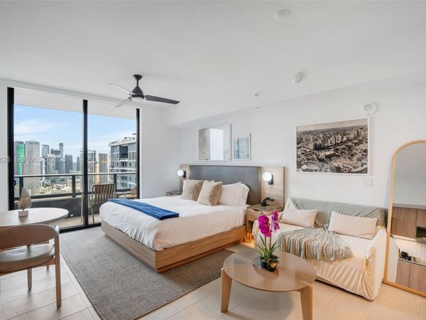 159 NE 6th St , Unit 3212, Miami, FL 33132