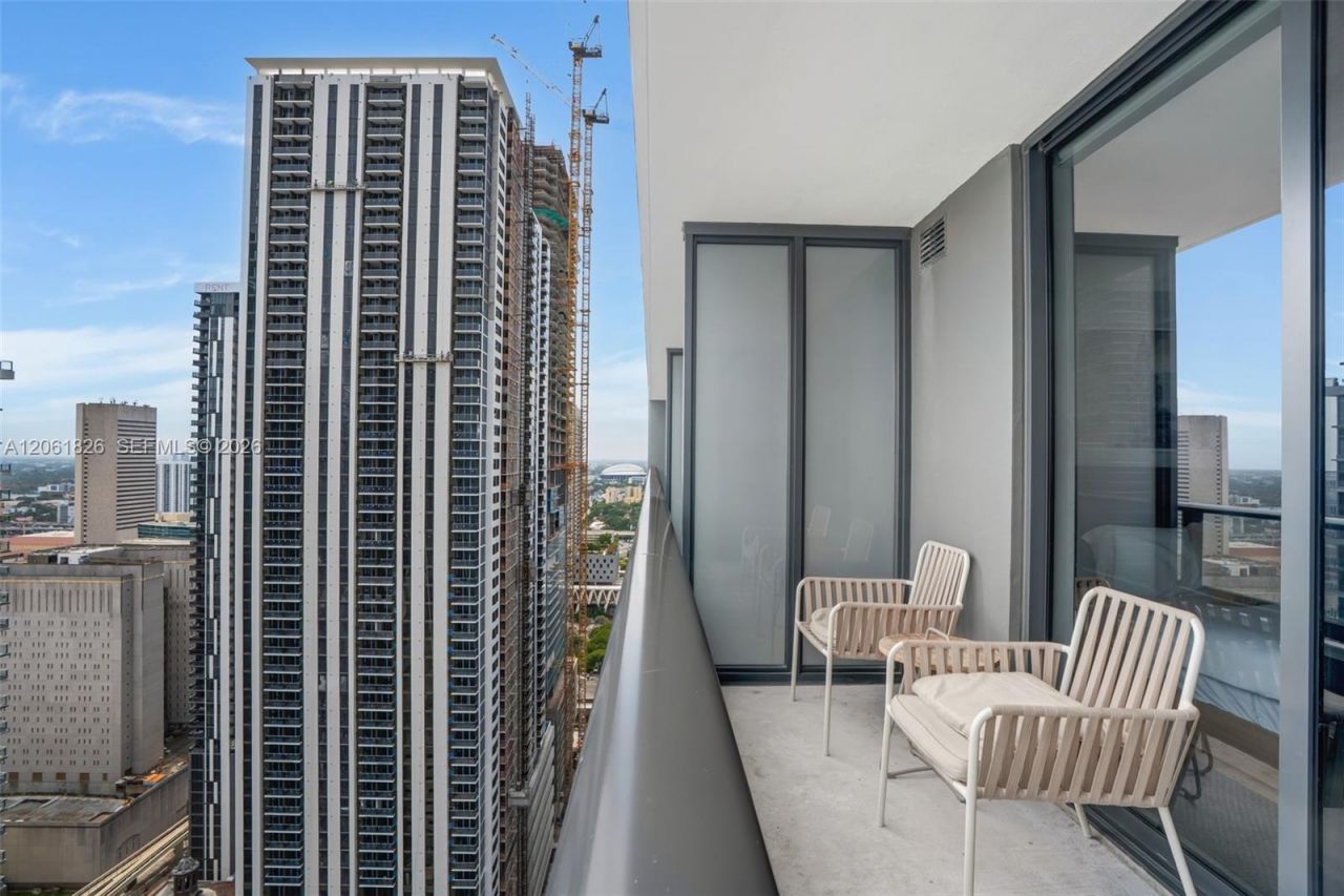 159 NE 6th St , Unit 3212, Miami, FL 33132 Photo