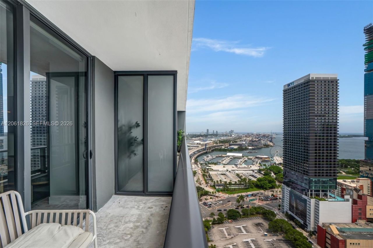 159 NE 6th St , Unit 3212, Miami, FL 33132 Photo