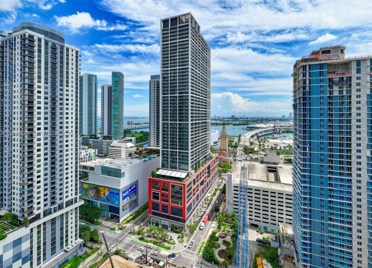 159 NE 6th St , Unit 3212, Miami, FL 33132 Photo