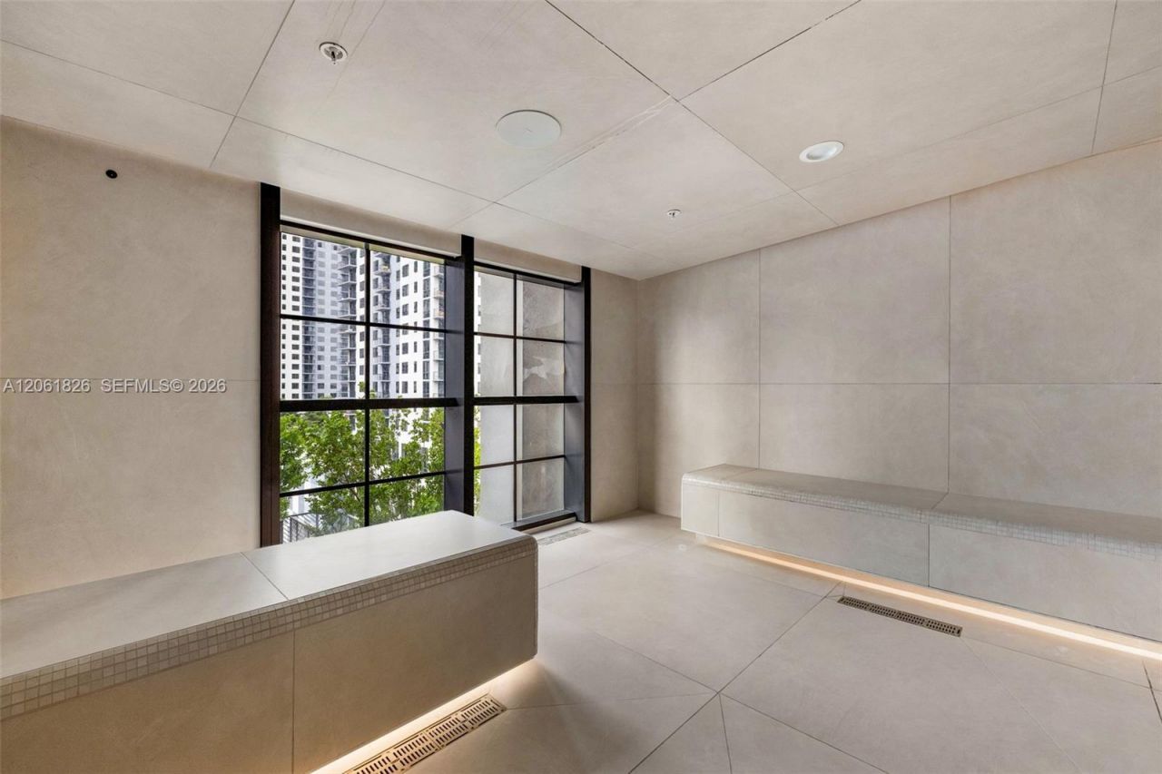 159 NE 6th St , Unit 3212, Miami, FL 33132 Photo