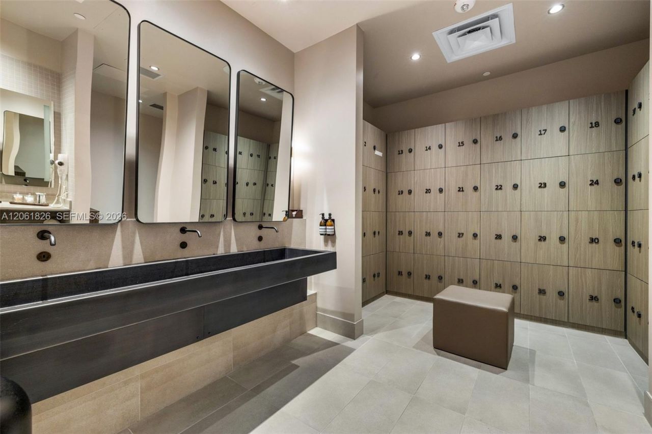 159 NE 6th St , Unit 3212, Miami, FL 33132 Photo