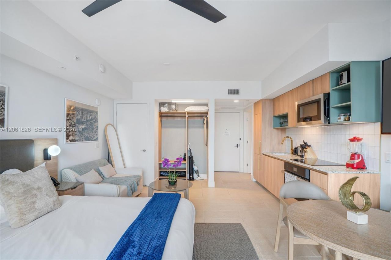 159 NE 6th St , Unit 3212, Miami, FL 33132 Photo