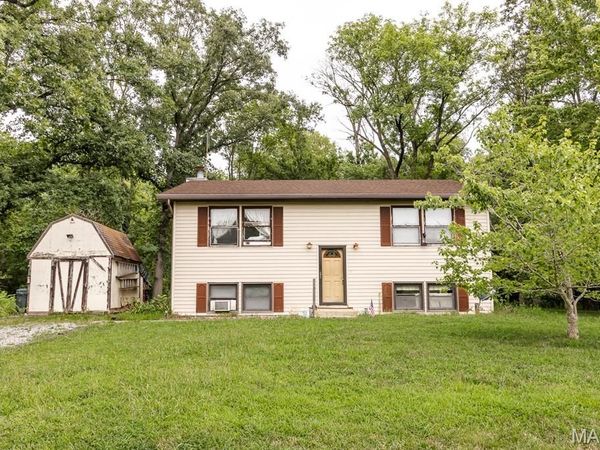 10609 Town Hall Road , Mascoutah, IL 62258