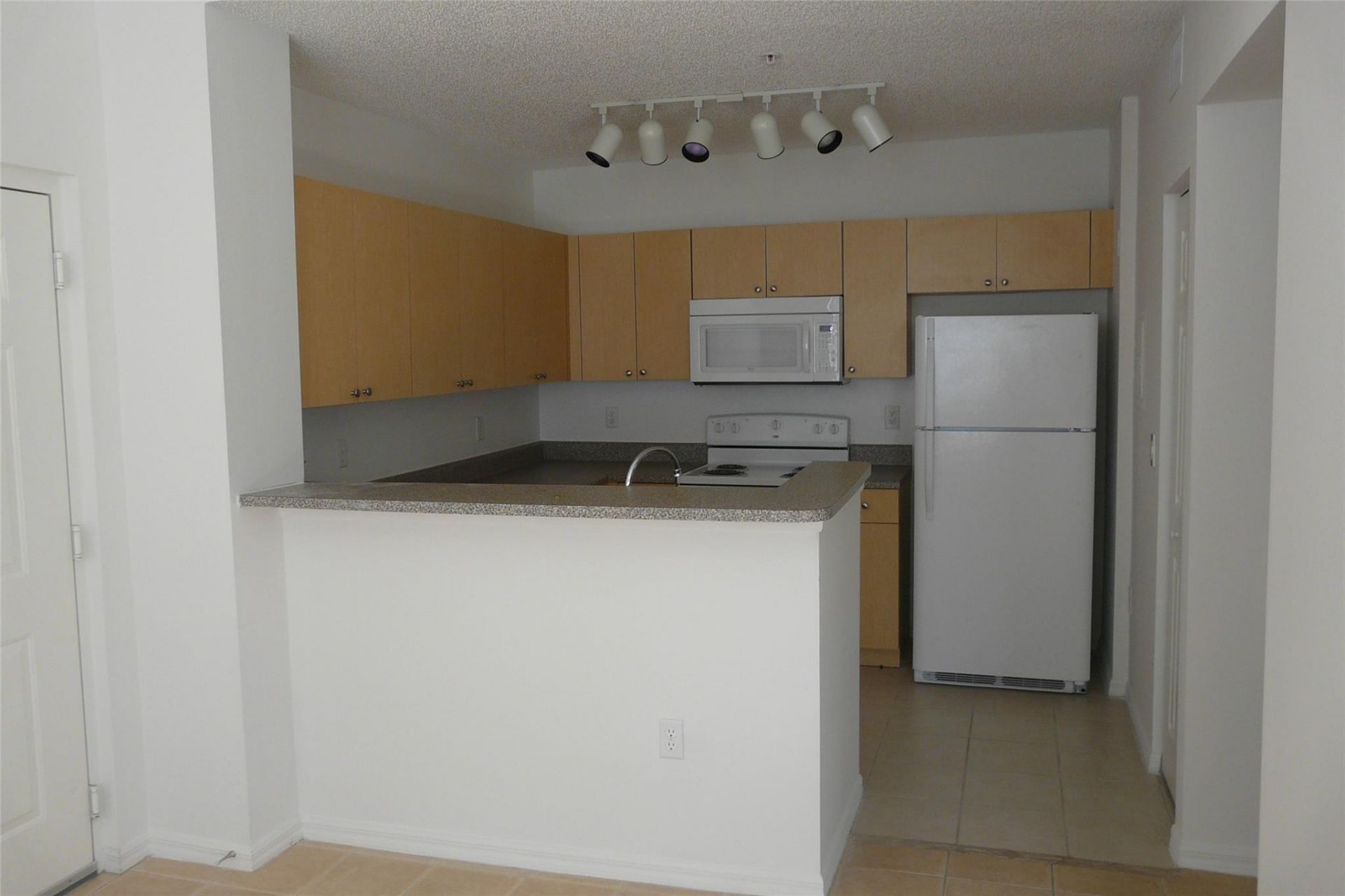 2201 W Preserve Way, Unit 307, Miramar, FL 33025 Photo