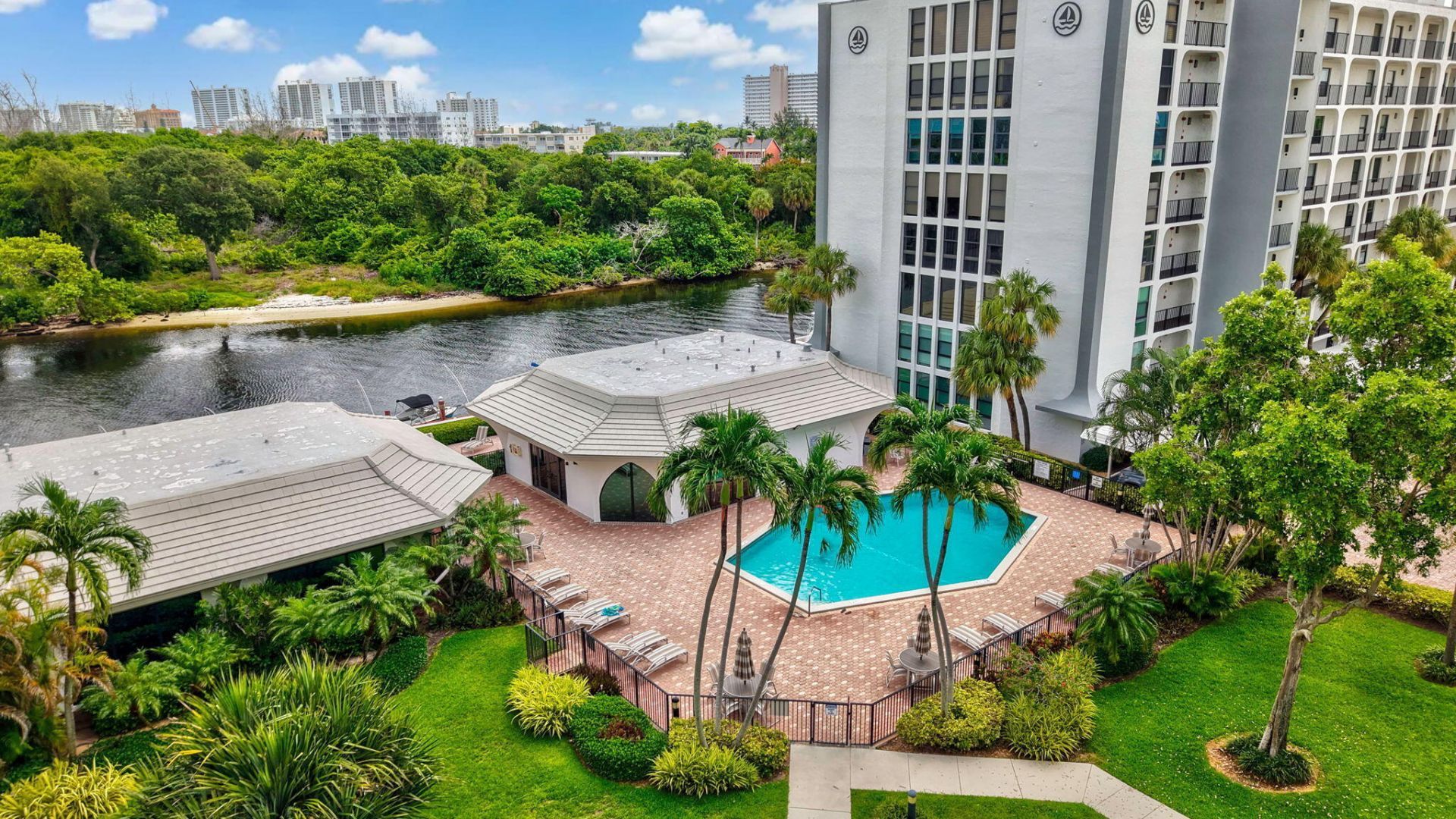 1629 Riverview Road, Unit 818, Deerfield Beach, FL 33441 Photo